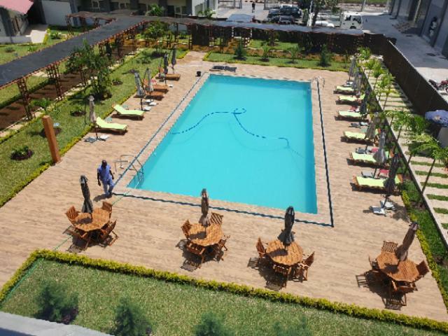 Hotel Bella Riva Киншаса Екстериор снимка